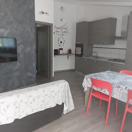 A Casa Di Mary A 2 Passi Dal Mare Nyaraló Àrbatax